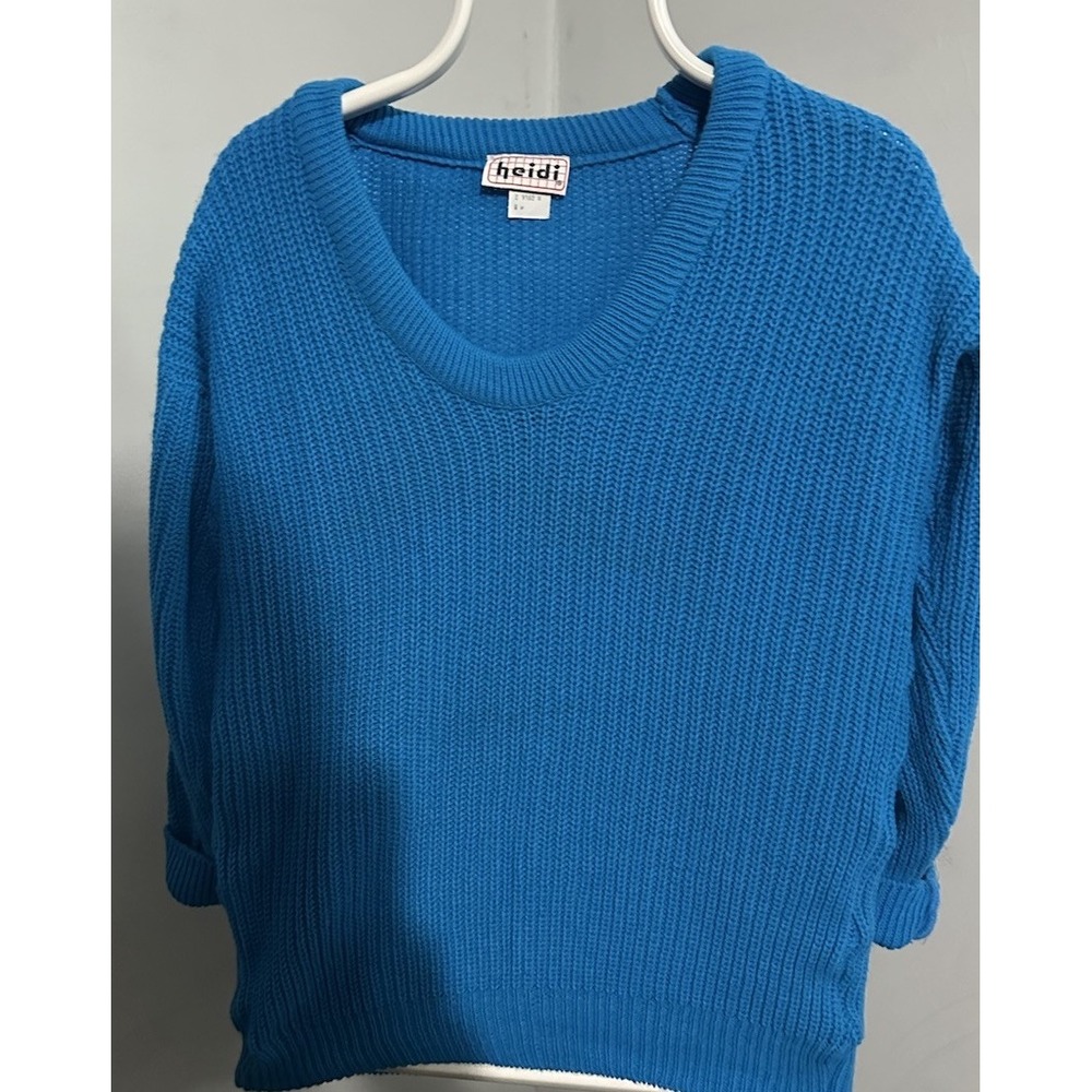 Heidi Blue V-Neck Sweater 1980s Size Medium